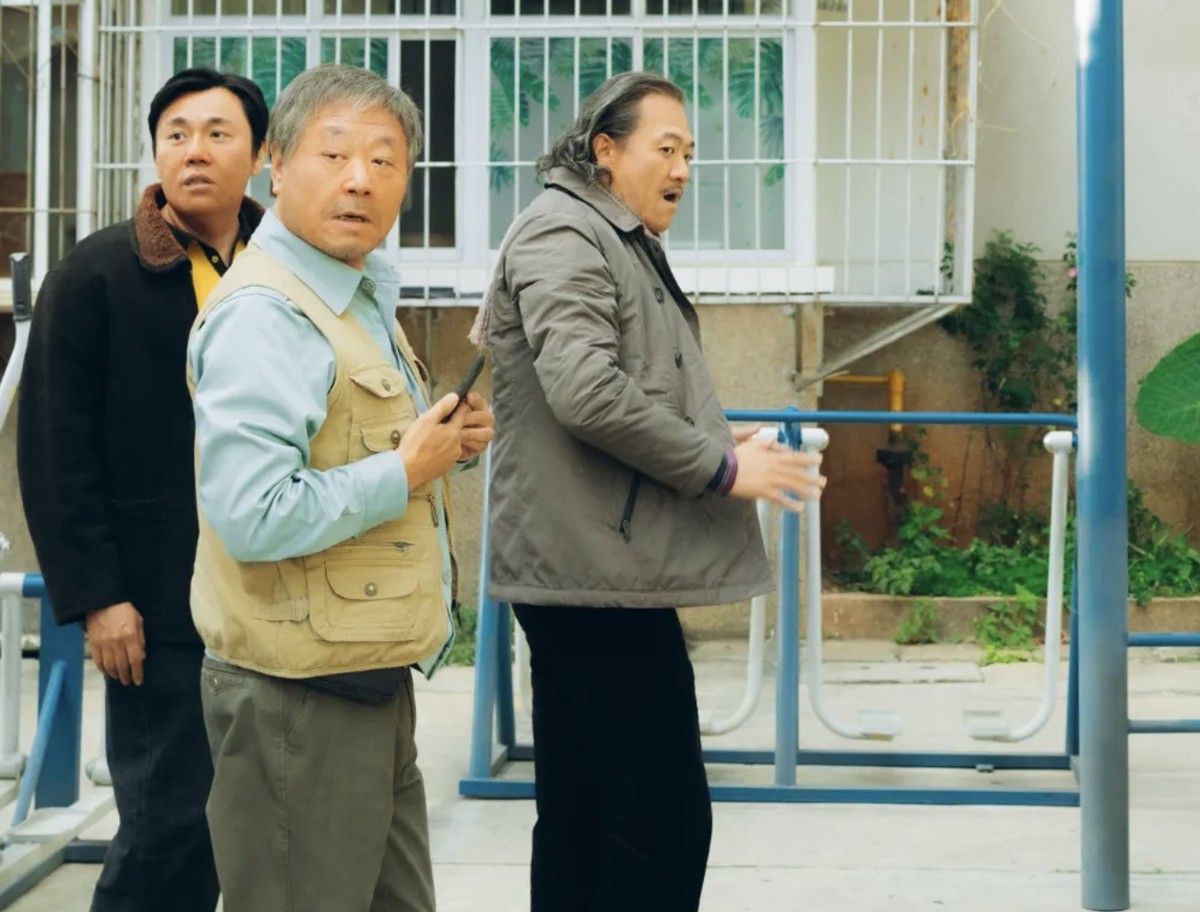 人物｜62歲再拿影帝，范偉的社恐心和社牛演技