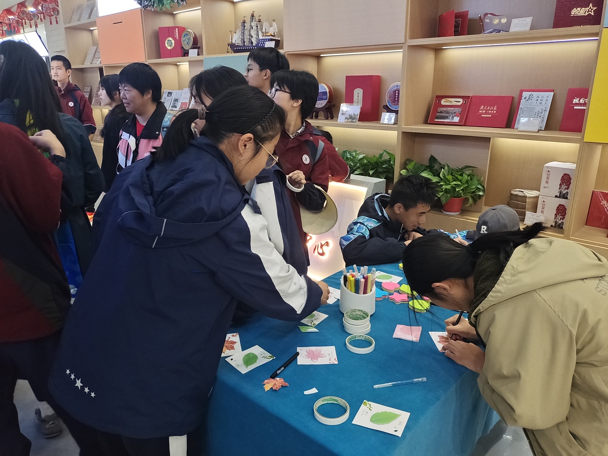 濃濃庫(kù)甬情！人民文創(chuàng)西部研究中心迎來寧波研學(xué)團(tuán)